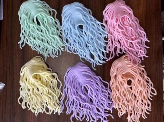 Stretchy Noodle Fidget String - Image 4